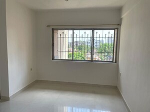 Room in 1 BHK Apartment at Metropolis Rivera, Kasarvadavali – for Rent