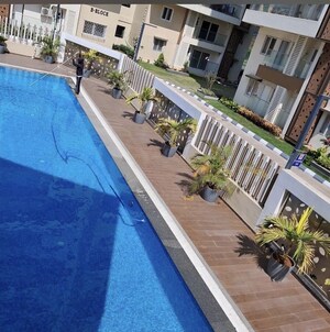 Swimming Pool in 3 BHK Apartment at Hi Tech City – for Rent