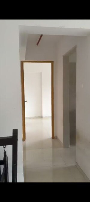 Room in 1 BHK Apartment at Hirani Swanand Oasis, Kurla – for Rent