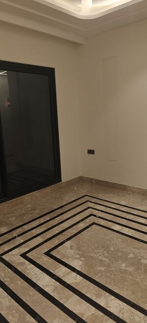 4 BHK Builder Floor For Sale in Kailash Colony