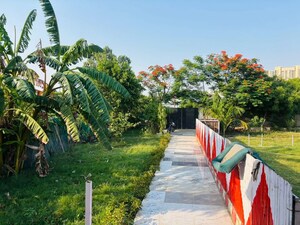  Plot – Garden View at SS Sainik Farms, Sector 150 - for Sale
