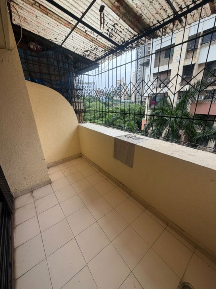 Balcony, highland-residency-chsl 1 Bedroom 500 Sq.Ft. Apartment In Balkum Pada Thane 10595101