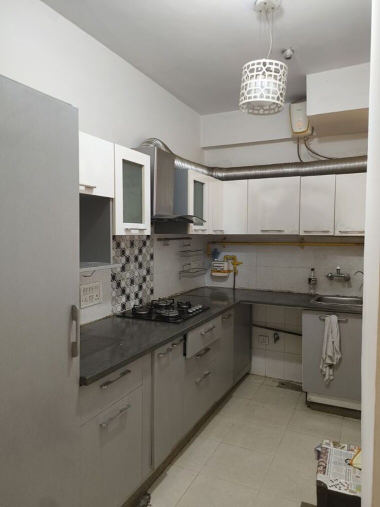Kitchen, tulip-orange 2.5 Bedroom 1450 Sq.Ft. Apartment In Sector 70 Gurgaon 10595120