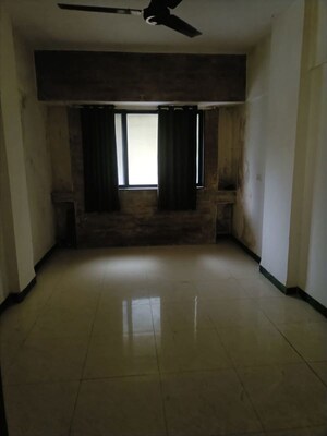 Room in 2 BHK Apartment at Marathon Monte South, Byculla West – for Rent