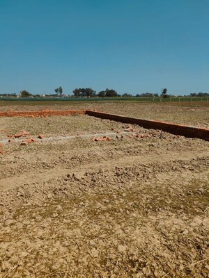  Plot For Sale in Gosainganj