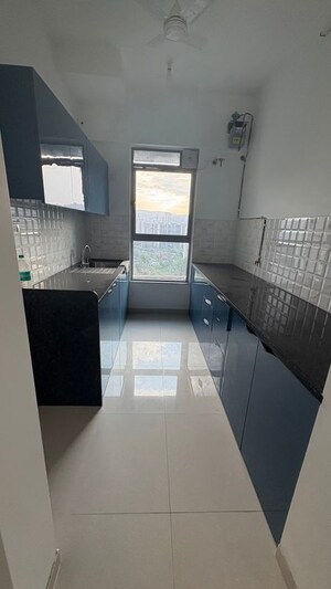 Kitchen in 2 BHK Apartment at Kalpataru Paramount, Kapur Bawdi – for Rent