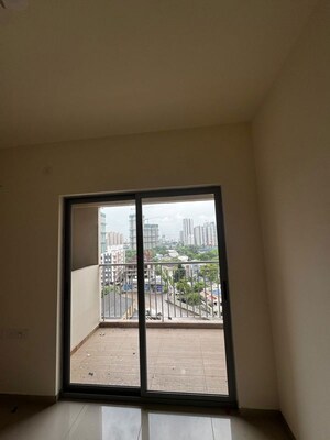 Room in 1 BHK Apartment at Mahindra Happinest Tathawade Phase 1, Tathawade – for Rent