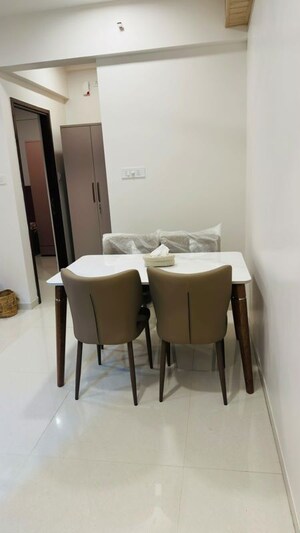 Team Area in 2 BHK Apartment at Sunset Heights Pali Hill, Pali Hill – for Rent