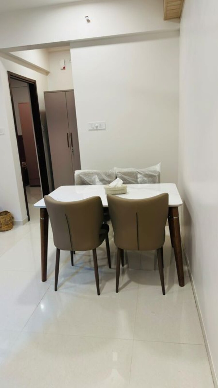 Team Area, sunset-heights-pali-hill 2 Bedroom 680 Sq.Ft. Apartment In Pali Hill Mumbai 10595229