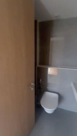 Furnished Amenities in 2 BHK Apartment at Lodha Woods, Kandivali East – for Rent