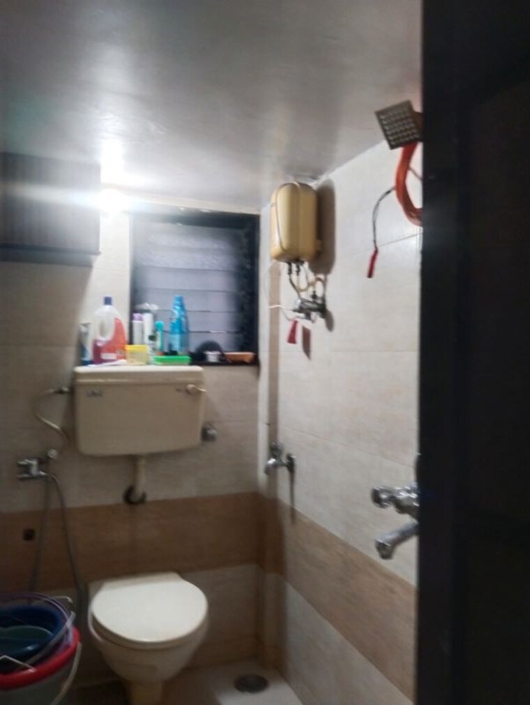 Bathroom, jb nagar 1 Bedroom 425 Sq.Ft. Apartment In Jb Nagar Mumbai 10595253