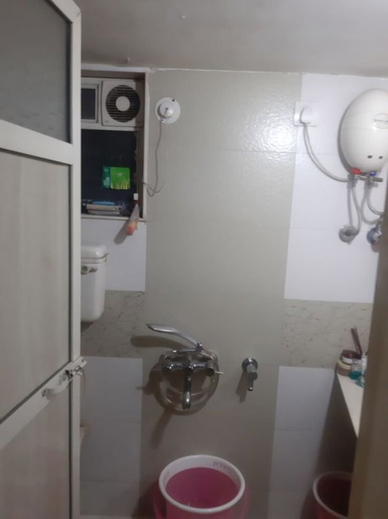 Bathroom, poonam-estate-cluster-i 2 Bedroom 1050 Sq.Ft. Apartment In Mira Road Thane 10595250