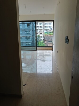 3 BHK + Servant Room,Basement 1170 Sq.Ft. Apartment in MS Gateway