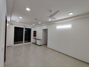 Room in 2 BHK Apartment at Bhartiya Nikoo Homes Phase 2, Thanisandra Main Road – for Rent