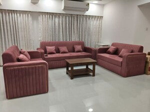 Living Room in 1 BHK Apartment at Nehru Nagar – for Rent