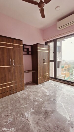 Room in 3 BHK Apartment at Marathon Monte South, Byculla West – for Rent