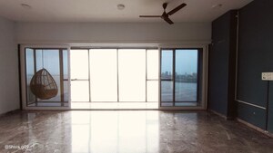 Room in 3 BHK Apartment at Kanakia Miami, Mahim – for Rent