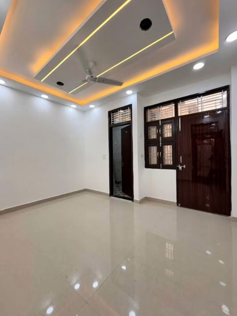 Room, uttam nagar 5 Bedroom 635 Sq.Ft. Independent House In Uttam Nagar Delhi 10595447