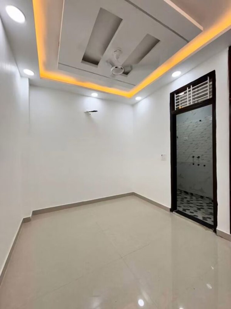 Room, uttam nagar 5 Bedroom 635 Sq.Ft. Independent House In Uttam Nagar Delhi 10595447