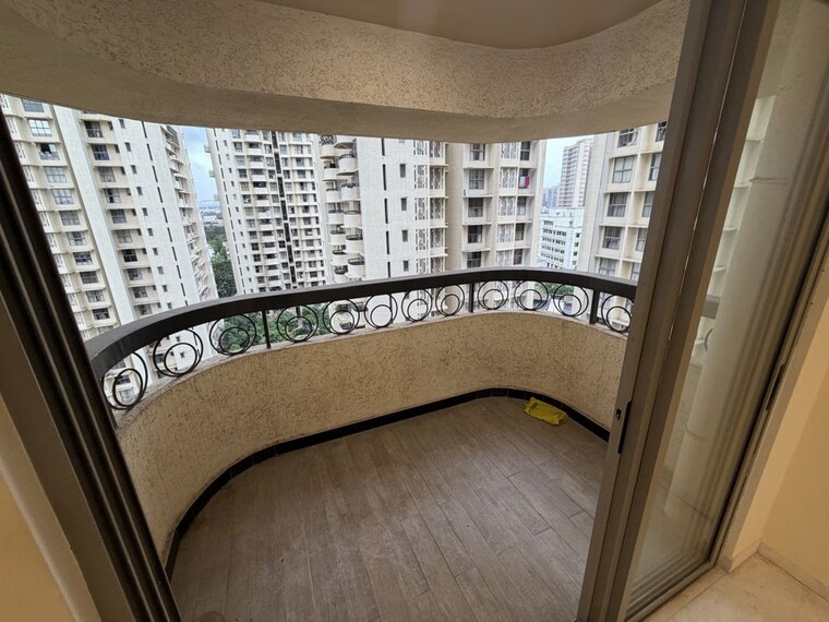 Balcony, lodha-bel-air 3 Bedroom 1098 Sq.Ft. Apartment In Jogeshwari West Mumbai 10595493