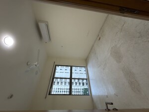 Room in 3 BHK Apartment at Lodha Bel Air, Jogeshwari West – for Rent