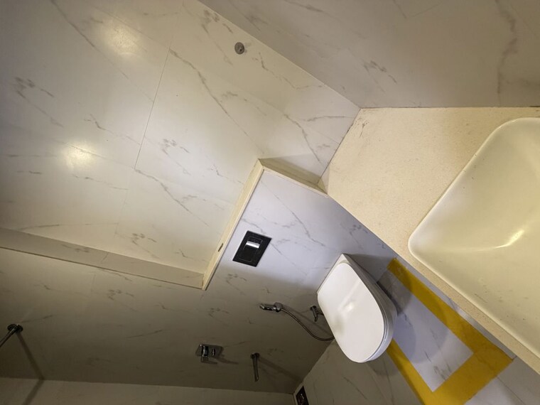 Bathroom, lodha-bel-air 3 Bedroom 1098 Sq.Ft. Apartment In Jogeshwari West Mumbai 10595493