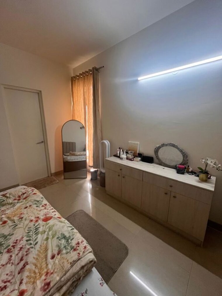 Bedroom, emaar-emrald-floors-select 3 Bedroom 1850 Sq.Ft. Apartment In Sector 65 Gurgaon 10595509