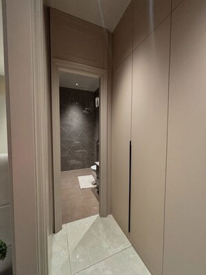 Bathroom in 6 BHK Villa at Civil Lines – for Sale