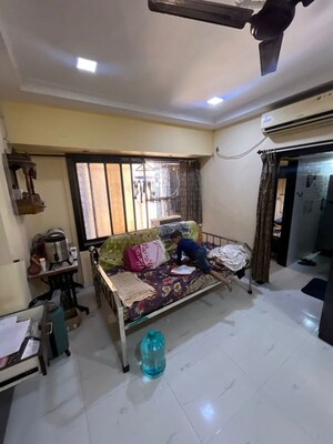 Living Room in 2 BHK Apartment at Shubh Apartments, Worli – for Rent