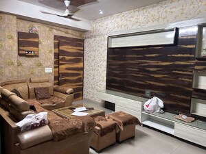 Living Room in 2.5 BHK Apartment at RG Luxury Homes, Sector 16b Greater Noida – for Rent