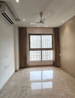 1 BHK 385 Sq.Ft. Apartment in Hiranandani Regent Hill