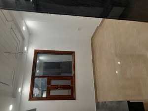 Furnished Amenities in 3 BHK Builder Floor at Rohini Sector 11 – for Sale