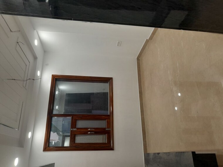 undefined, rohini sector 11 3 Bedroom 130 Sq.Yd. Builder Floor In Rohini Sector 11 Delhi 10595580
