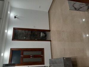 Furnished Amenities in 3 BHK Builder Floor at Rohini Sector 11 – for Sale