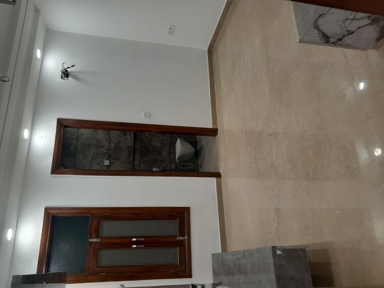 undefined, rohini sector 11 3 Bedroom 130 Sq.Yd. Builder Floor In Rohini Sector 11 Delhi 10595580