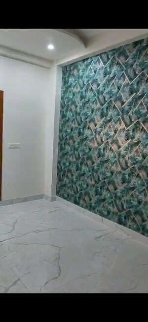 Room in 3 BHK Builder Floor at Balaji Enclaves, Govindpuram – for Sale