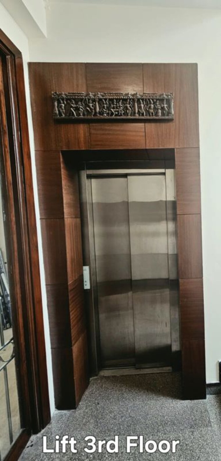 undefined, defence colony 3 Bedroom 325 Sq.Yd. Builder Floor In Defence Colony Delhi 10595590
