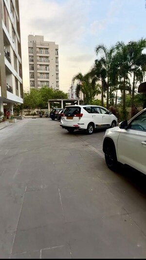 Parking in 3 BHK Apartment at Indraprastha Industrial Area – for Sale