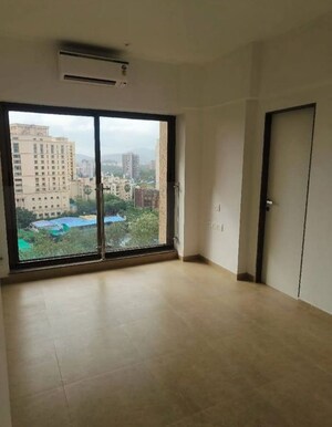 Room in 2 BHK Apartment at Kanakia Silicon Valley, Powai – for Rent