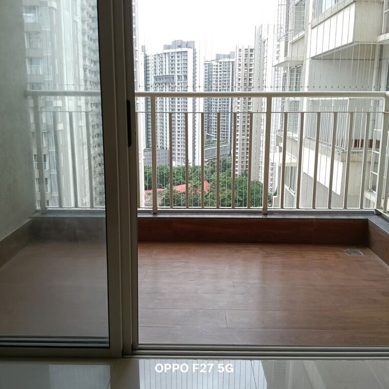 Balcony, lodha-amara-tower-32-and-33 2 Bedroom 735 Sq.Ft. Apartment In Kolshet Thane 10593957