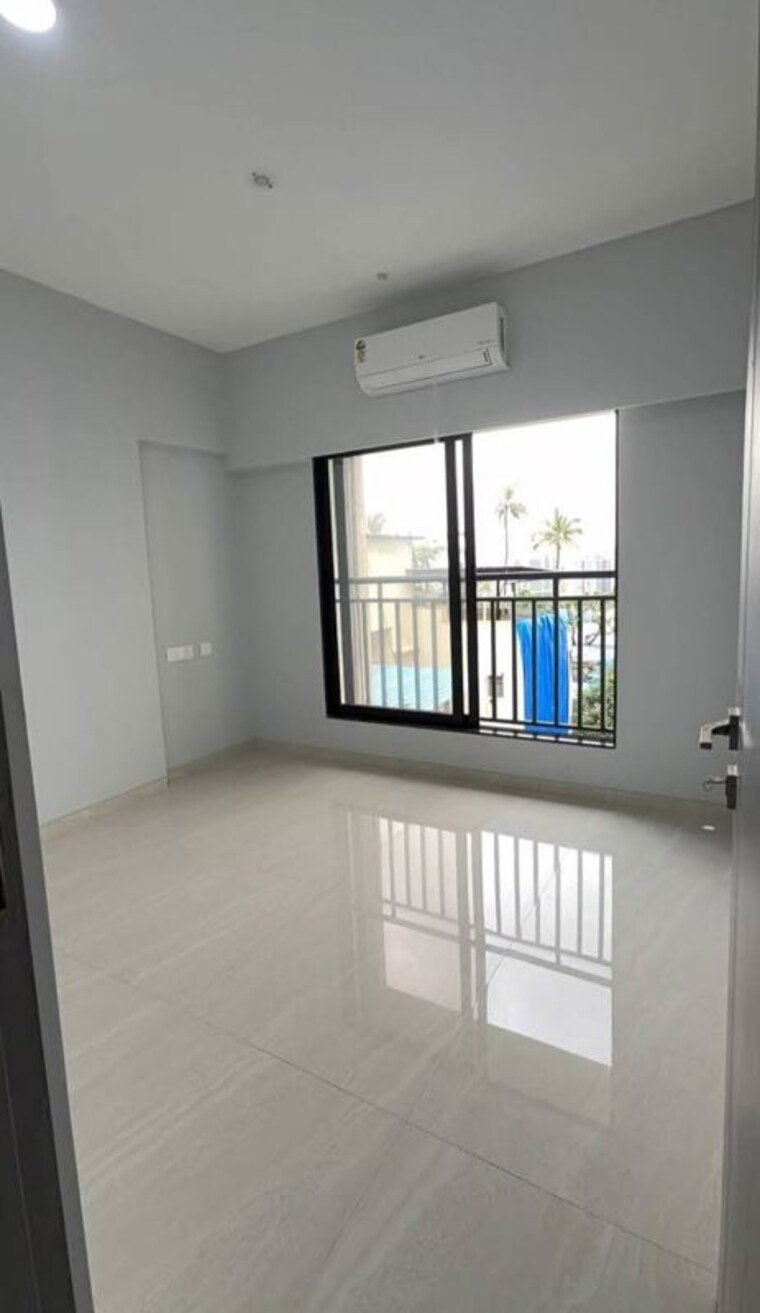 Room, iit area 2 Bedroom 1000 Sq.Ft. Apartment In Iit Area Mumbai 10595622