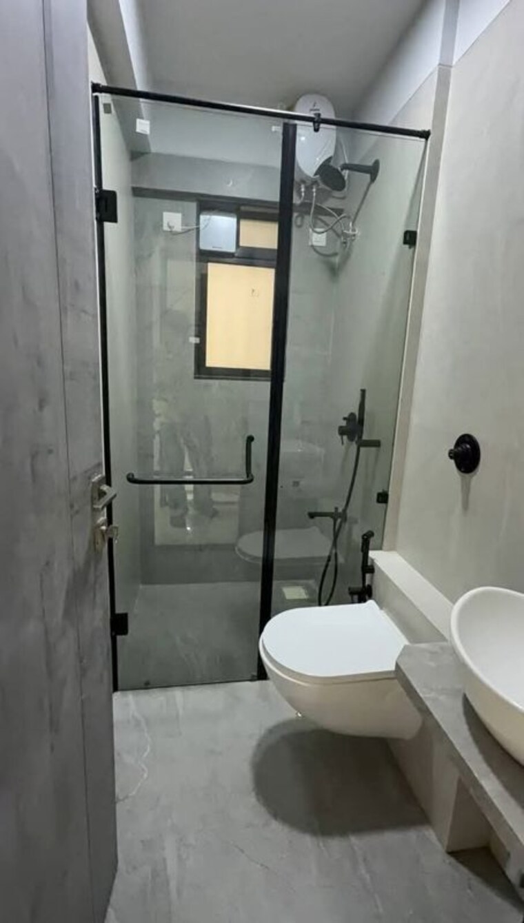 Bathroom, iit area 2 Bedroom 1000 Sq.Ft. Apartment In Iit Area Mumbai 10595622