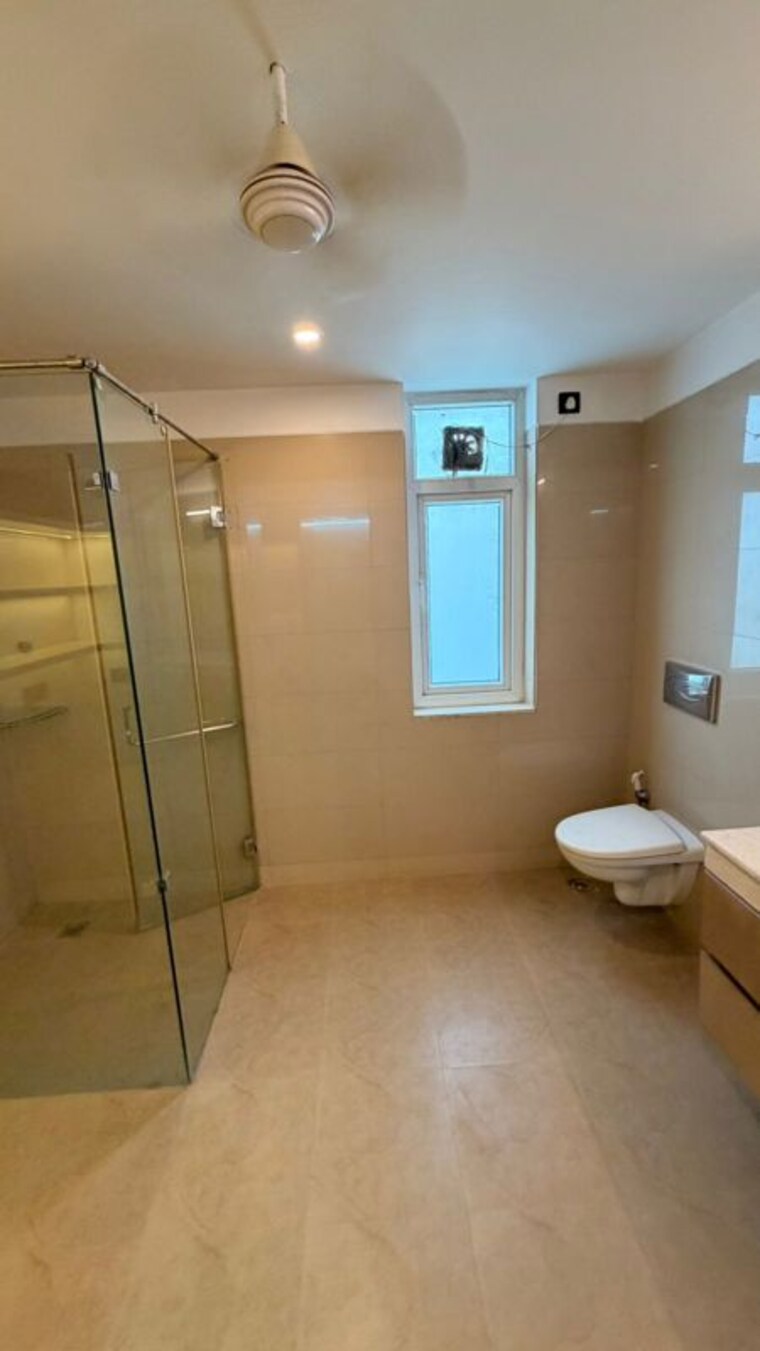 Bathroom, sushant lok ii 2 Bedroom 1000 Sq.Ft. Builder Floor In Sushant Lok ii Gurgaon 10595632
