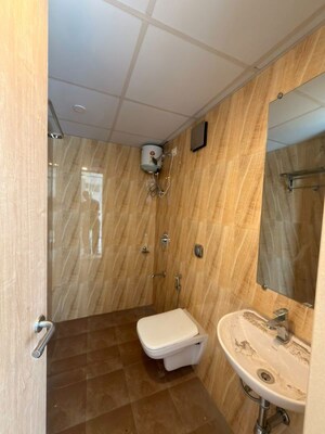 Bathroom in 2 BHK Apartment at Kolshet Road – for Rent