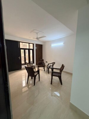 Team Area in 3 BHK Builder Floor at Malviya Nagar – for Rent