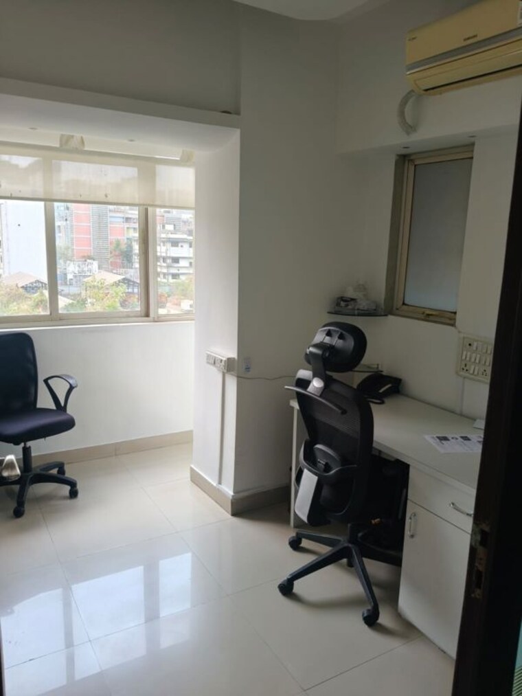 Team Area, andheri west Commercial Office Space 1300 Sq.Ft. In Andheri West Mumbai 10595651