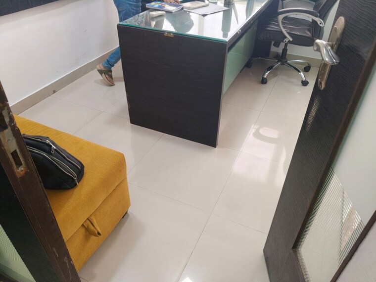 Team Area, andheri west Commercial Office Space 1300 Sq.Ft. In Andheri West Mumbai 10595651