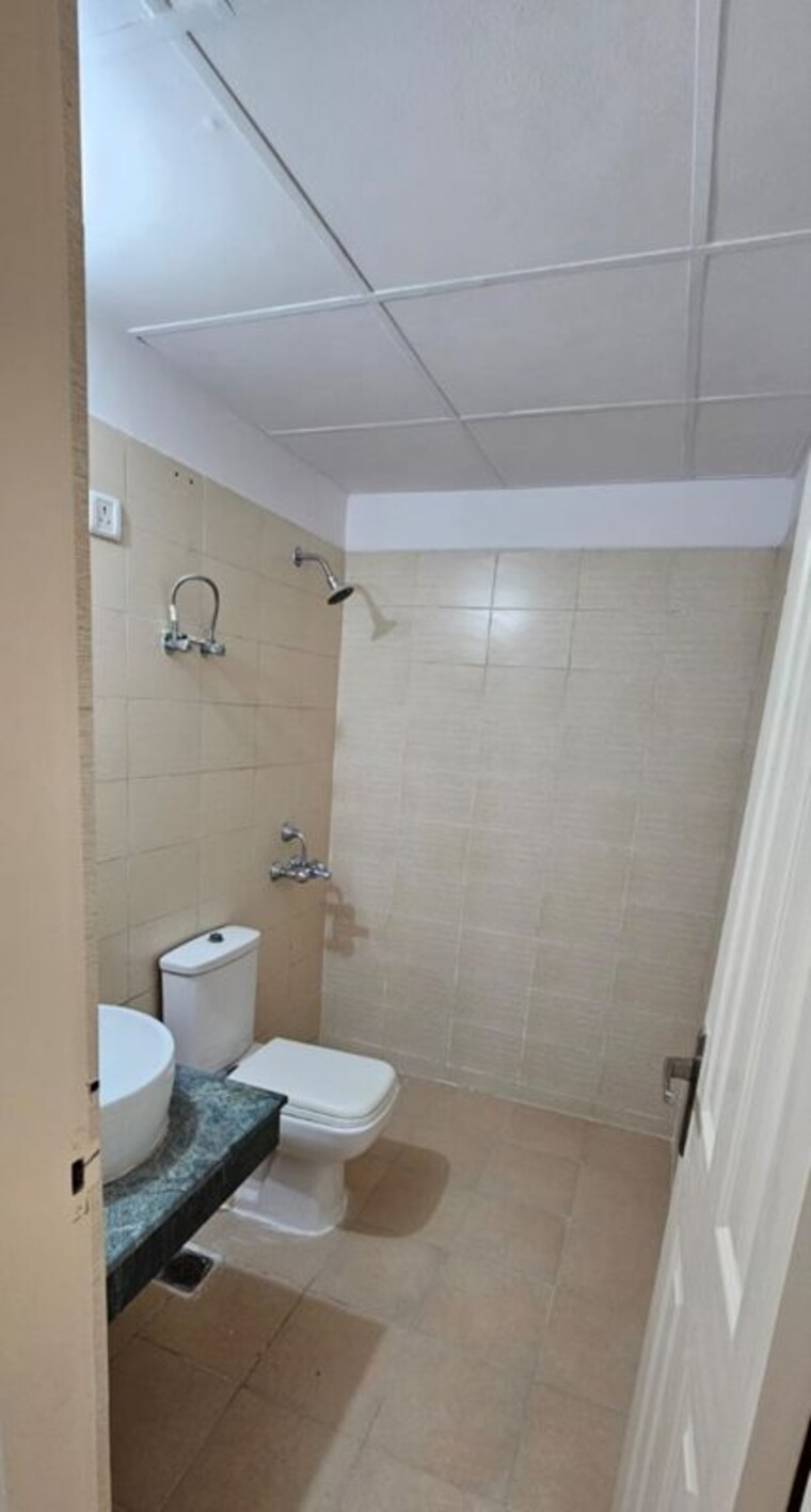 Bathroom, bptp-park-81 3 Bedroom 270 Sq.Ft. Builder Floor In Sector 81 Faridabad 10595658