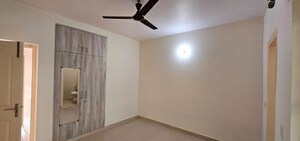 Room in 3 BHK Builder Floor at BPTP Park 81, Sector 81 – for Rent