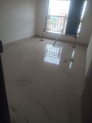 Room in 2 BHK Apartment at DGS Sheetal Tapovan, Malad East – for Rent